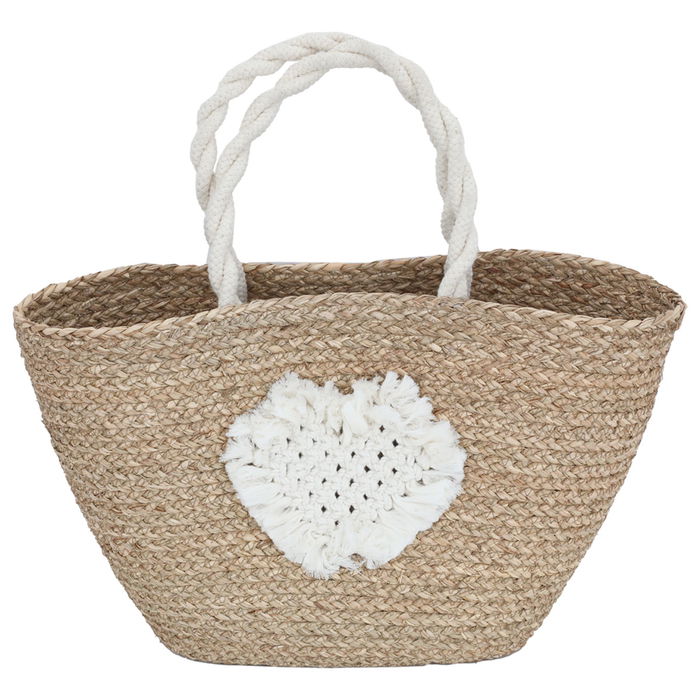 Beige wicker bag with a creamy heart in hand image 1