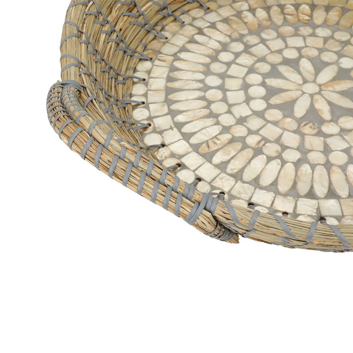 Round wicker tray, with the edge of a rose-shaped pearl gray, middle hand image 4